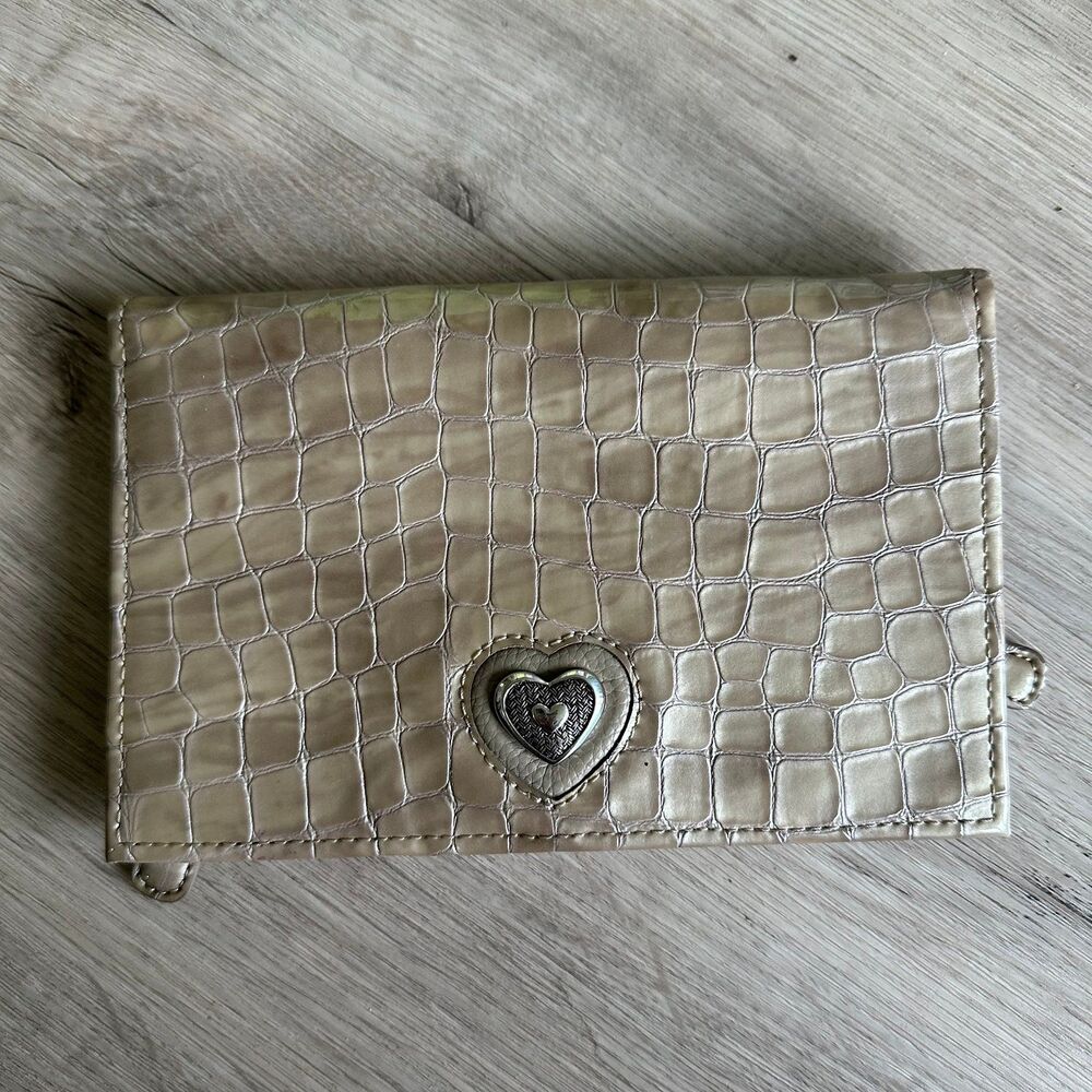 Brighton Bellissimo Heart Folio Wallet Taupe Tan Faux Croc Leather Silver Heart